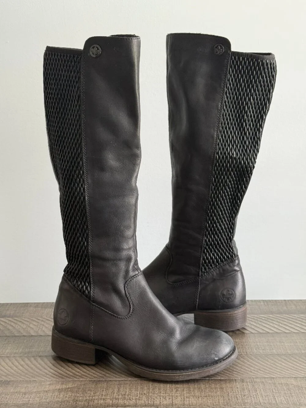 Rieker Women’s Black Leather Knee-High Riding Boots Stretch-Fit Size 8.5